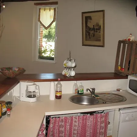 Sejour Insolite Et Romantique Dans Un Pigeonnier بيت للعطل Varneville-Bretteville